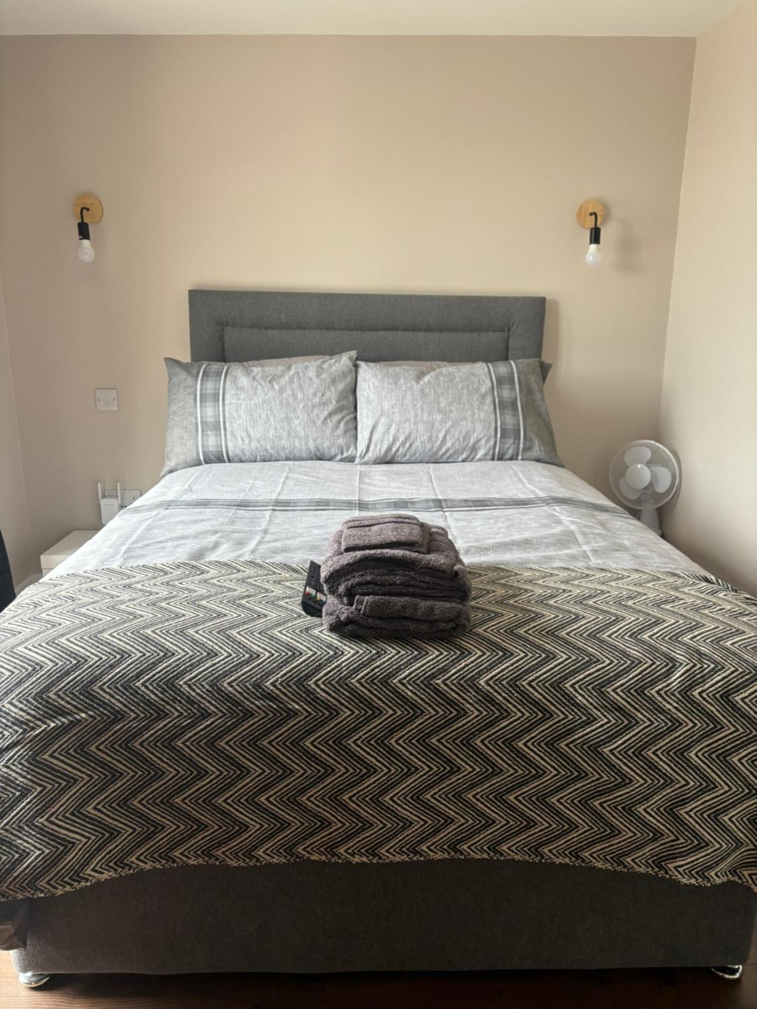 Private Detached Small Bedroom And Bathroom Only- This Is Not An Apartment Butlersbridge Экстерьер фото