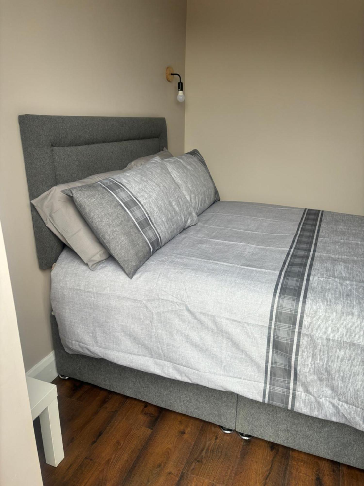 Private Detached Small Bedroom And Bathroom Only- This Is Not An Apartment Butlersbridge Экстерьер фото